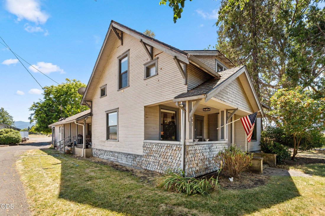House in Medford, Oregon, United States 4 - 18596478