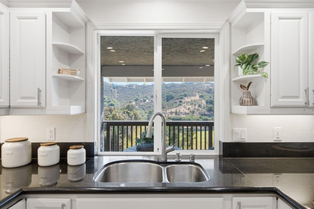 House in San Carlos, California, United States 3 - 18596666