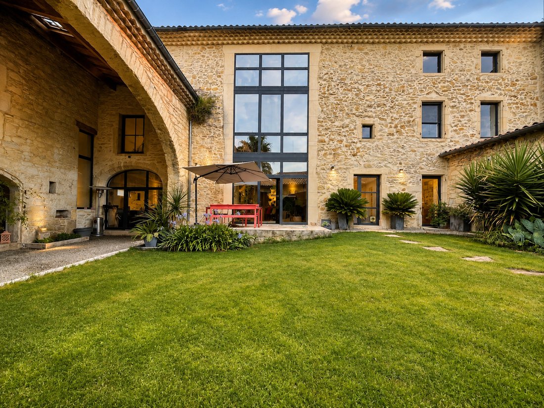 Haus in Ville-Basse, Montelimar, Frankreich 1 - 18597417
