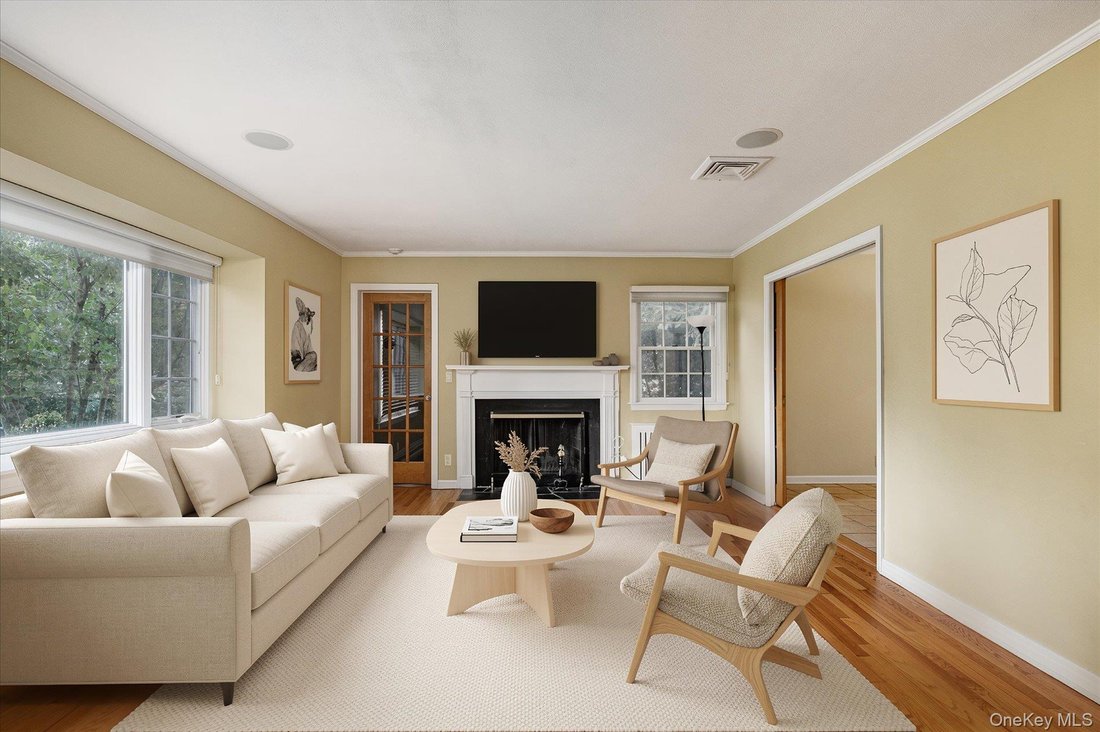 House in Albertson, New York, United States 2 - 18600235