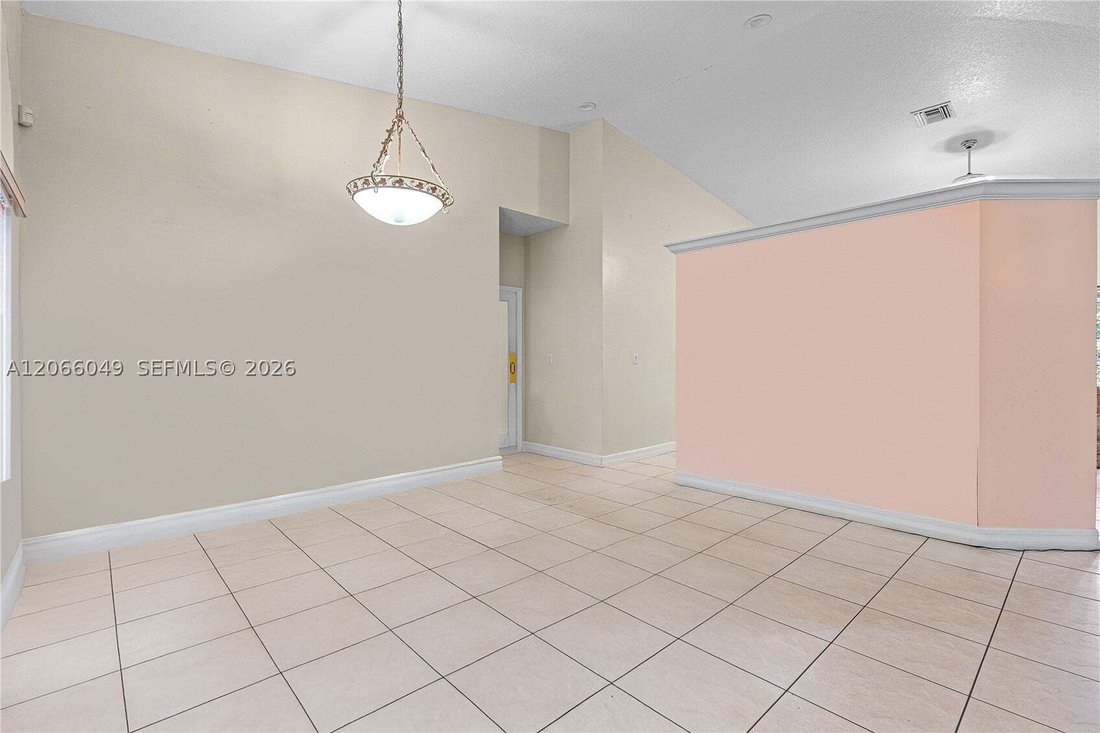 House in Miami, Florida, United States 4 - 18596752