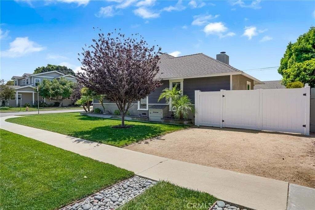 House in Signal Hill, California, United States 5 - 18601939