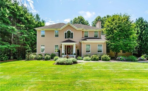 House in Lincoln, Rhode Island, United States 1