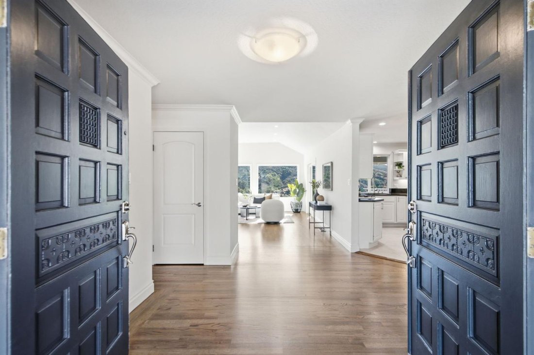 House in San Carlos, California, United States 3 - 18596666
