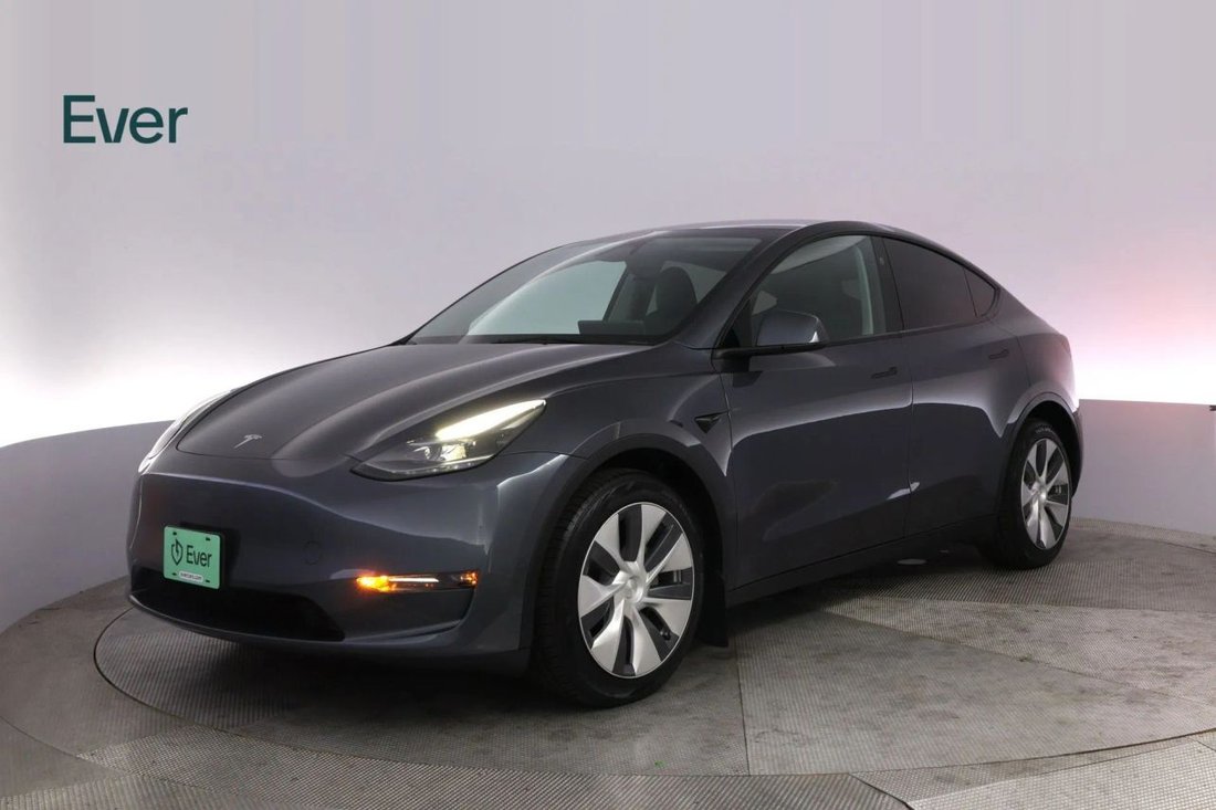 Suv in San Francisco, CA, United States 2 - 18579954