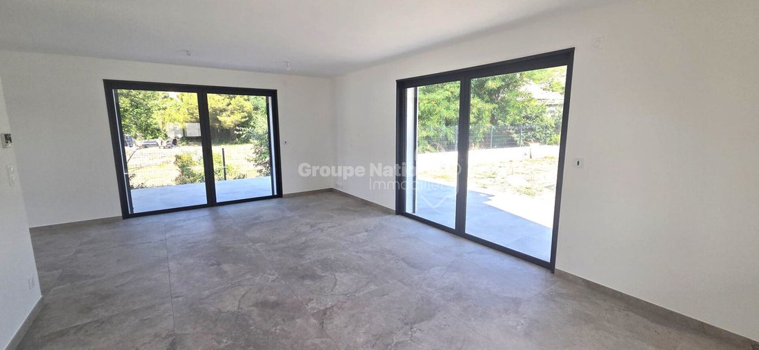 Villa in Le Rove, Provence-Alpes-Côte d'Azur, France 2 - 18602942