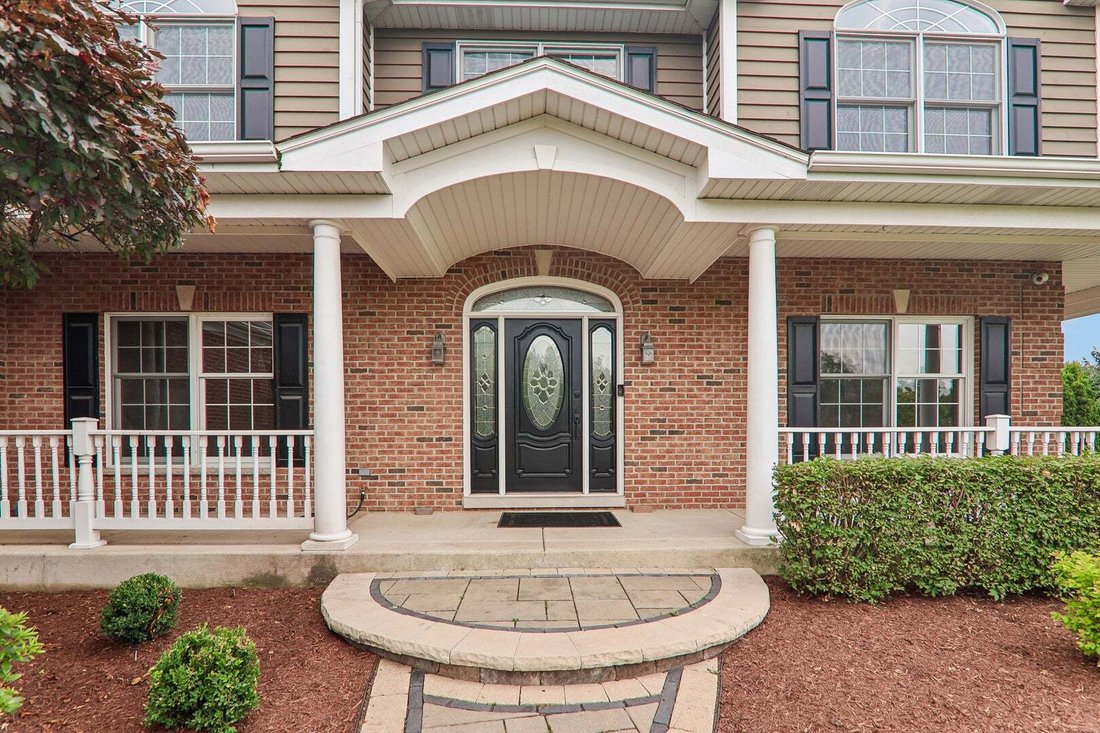 House in Pingree Grove, Illinois, United States 4 - 18601487