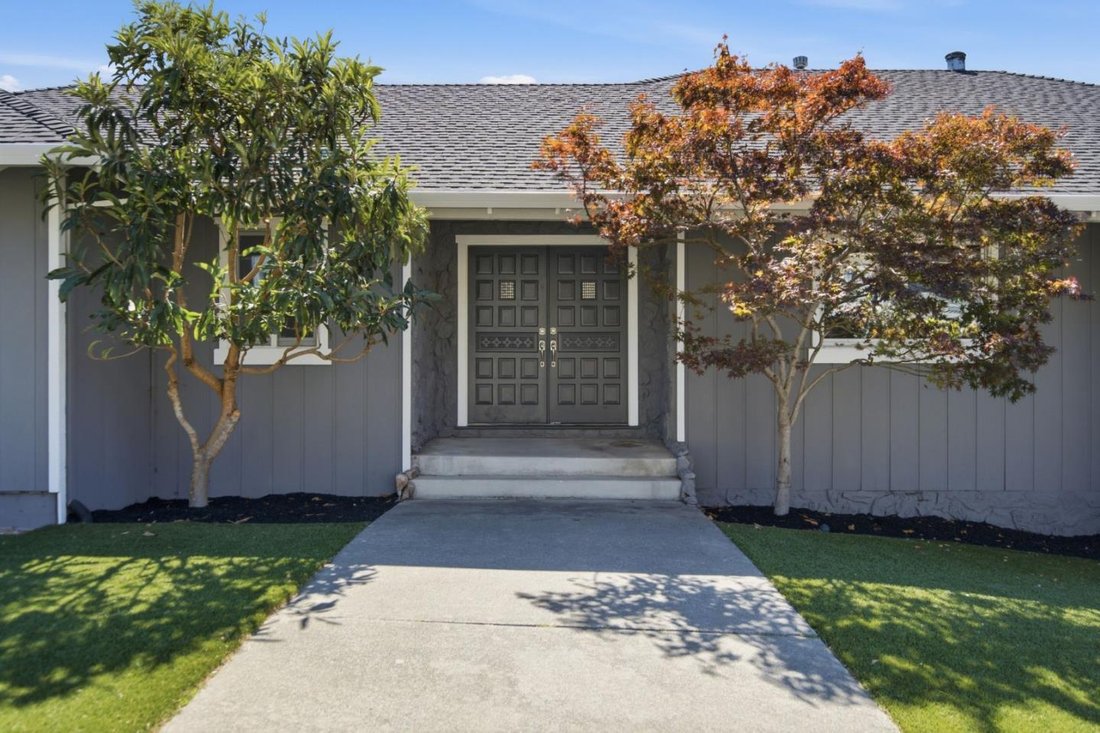House in San Carlos, California, United States 2 - 18596666