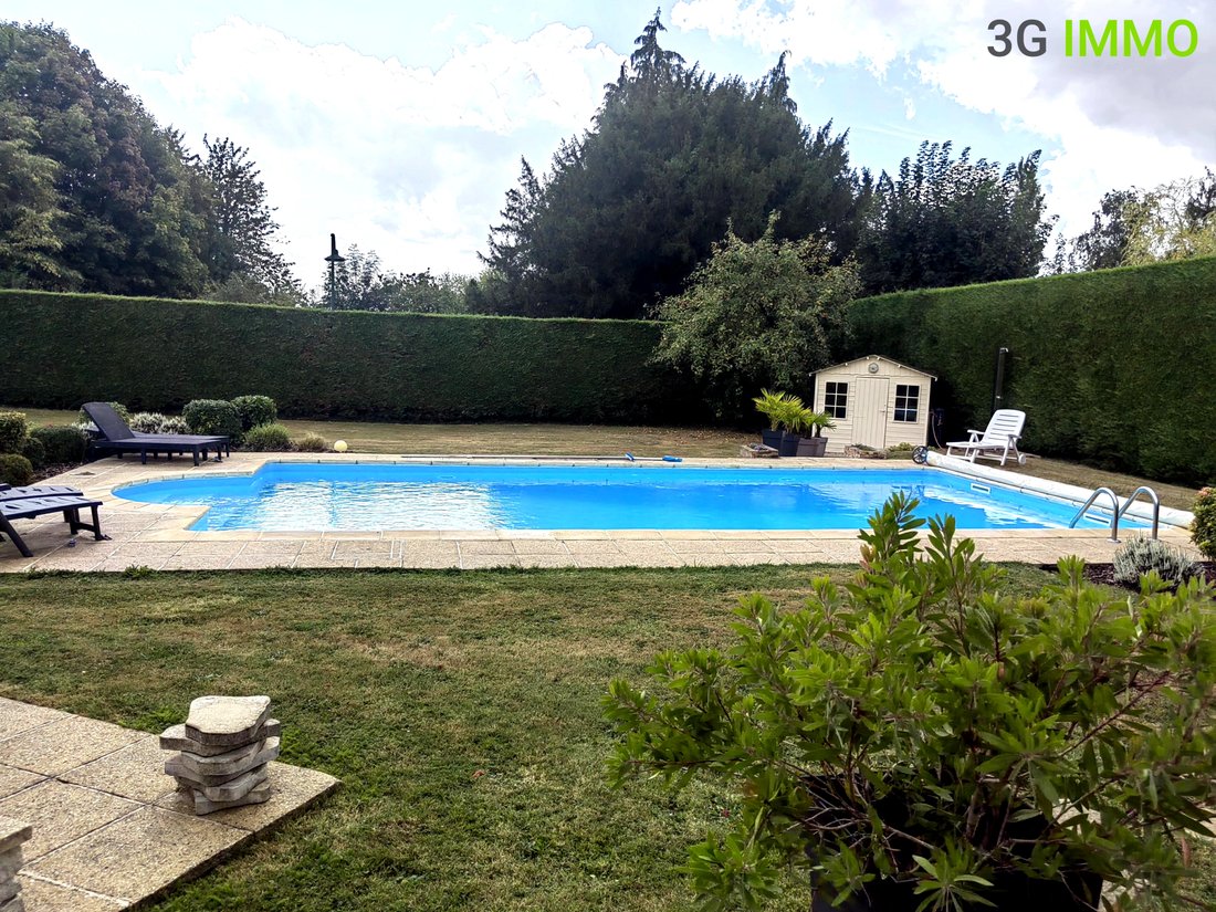 Estate in Pont-l'Évêque, Normandy, France 2 - 18379161