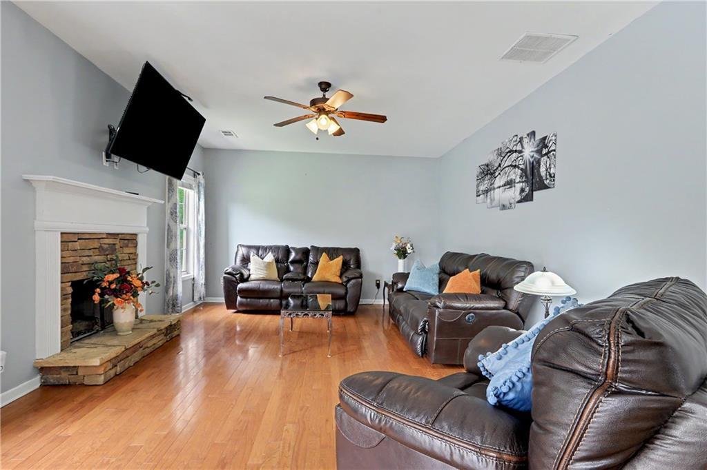 House in Buford, Georgia, United States 5 - 18597088