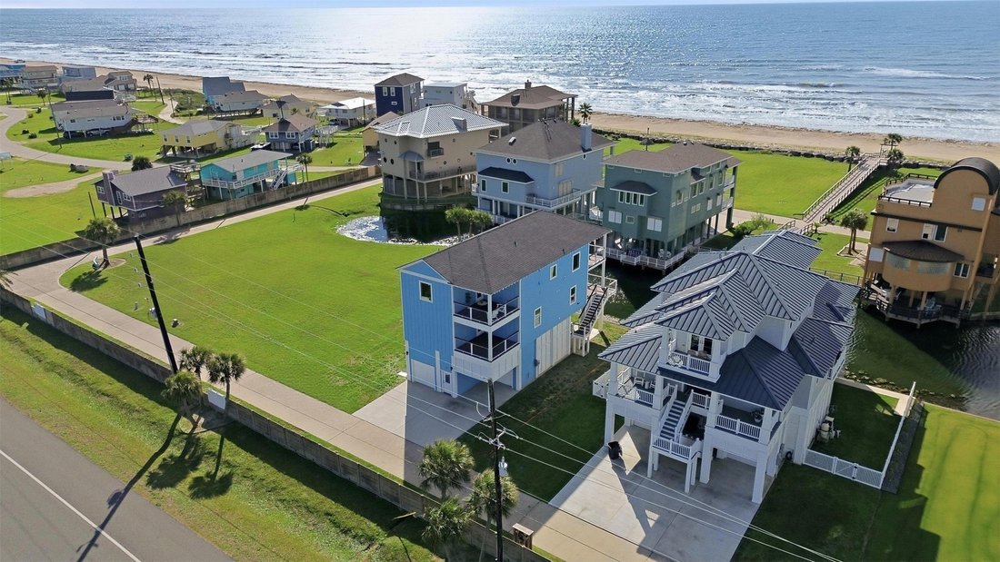 House in Galveston, Texas, United States 1 - 18603652