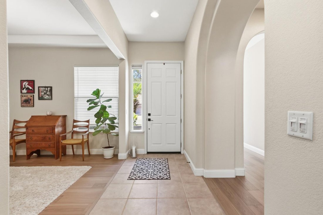 House in Folsom, California, United States 5 - 18600854