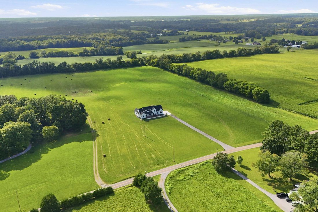 House in Springfield, Tennessee, United States 3 - 18597074