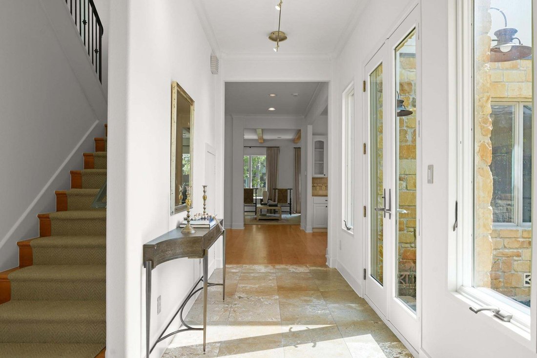 House in Austin, Texas, United States 4 - 18596949