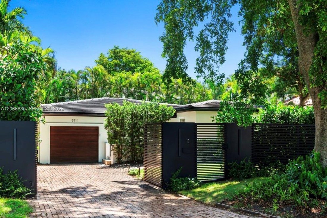 House in Coral Gables, Florida, United States 2 - 18602430