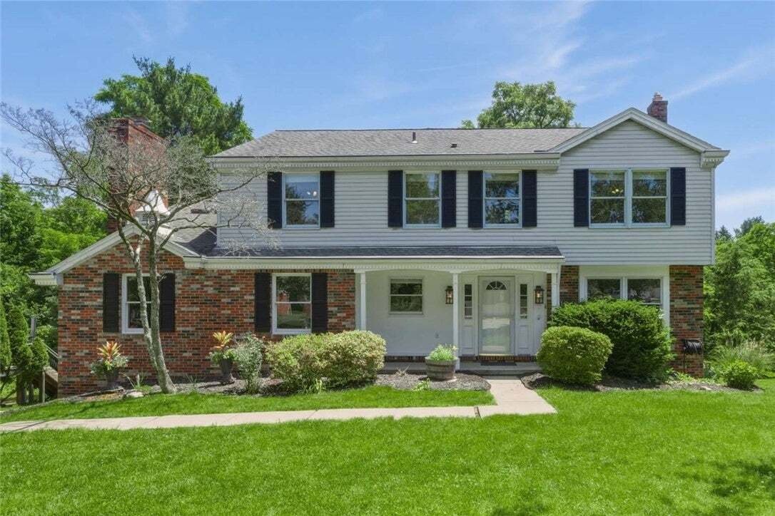 House in Mount Lebanon, Pennsylvania, United States 1 - 18180819