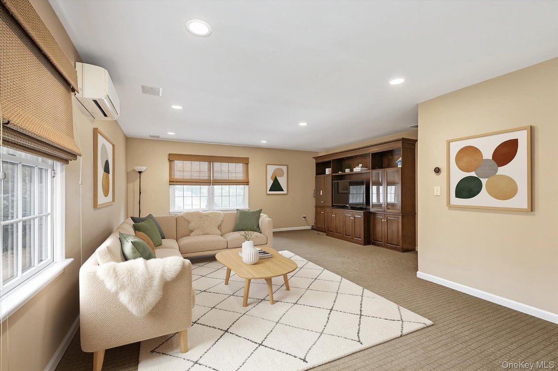 House in Albertson, New York, United States 5 - 18600235