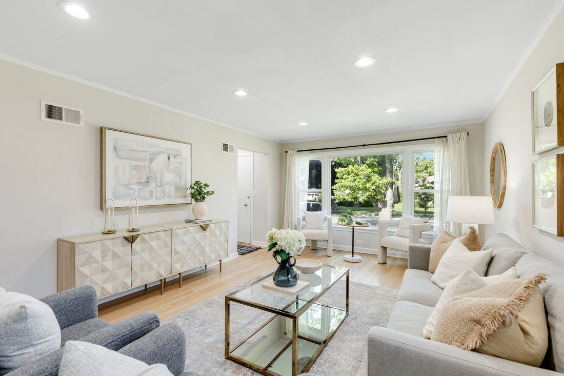 House in Wilmette, Illinois, United States 2 - 18597549