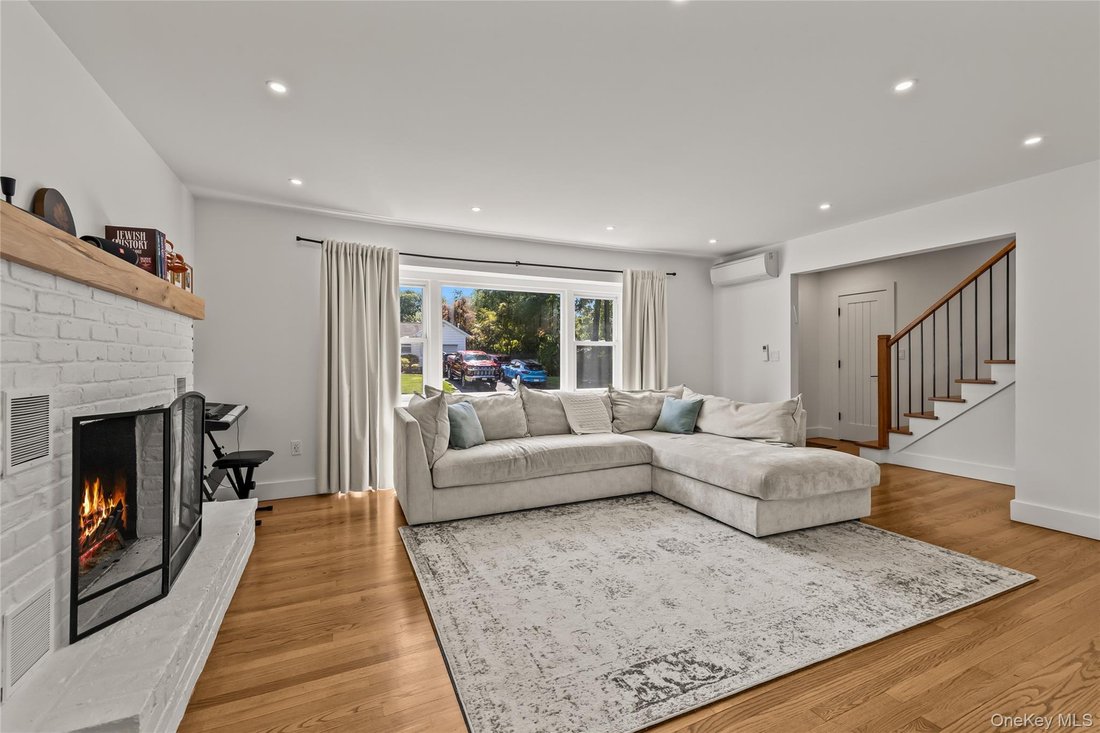 House in Montebello, New York, United States 4 - 18600809