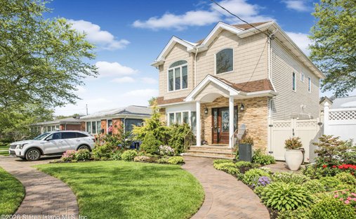 House in New York, New York, United States 1