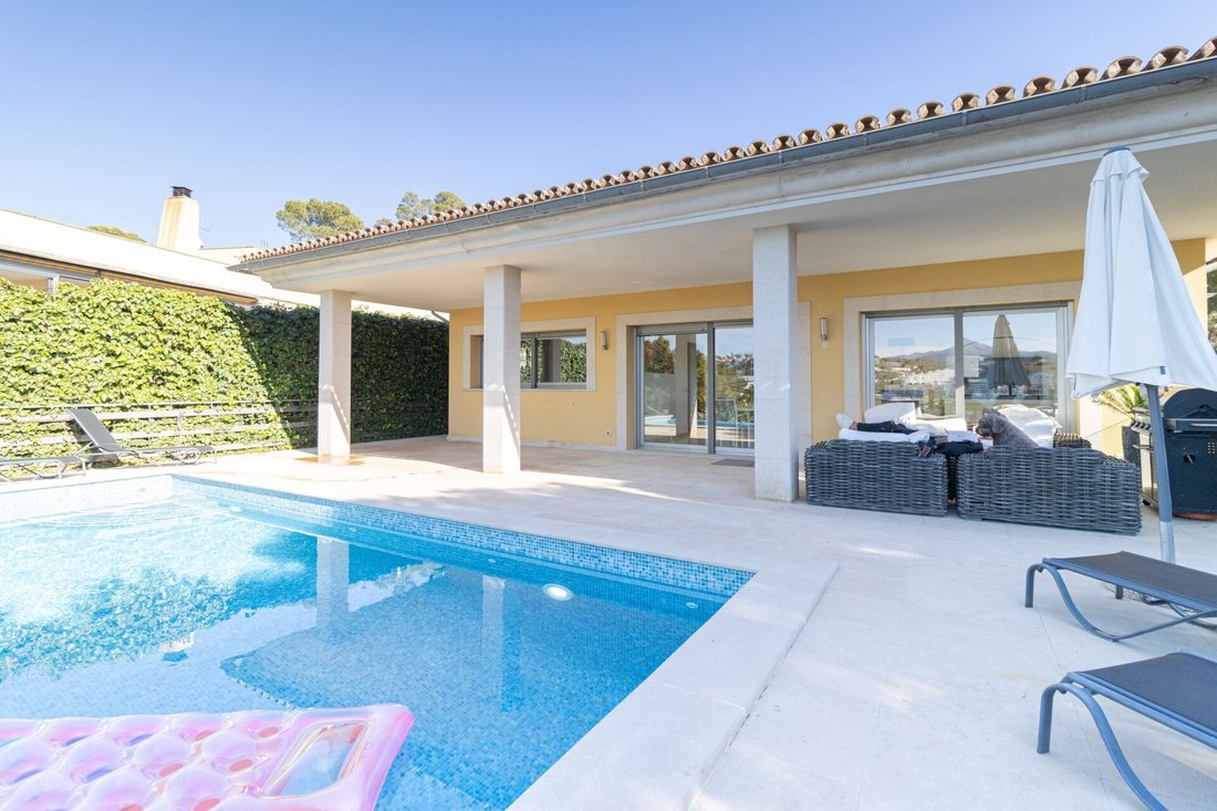 Villa in Rotes Velles, Calvia, Balearic Islands 1 - 18599736