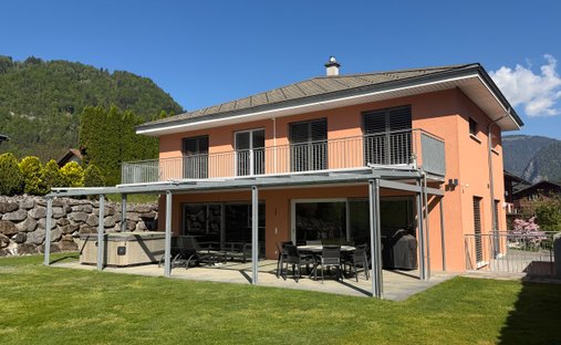 Casa a Interlaken, Berna, Svizzera 1