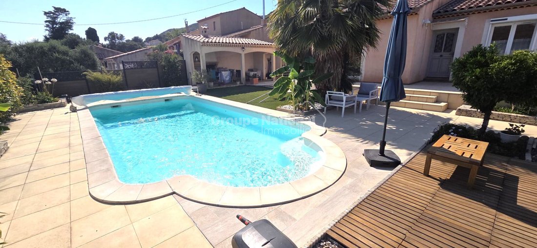 Villa in Le Rove, Provence-Alpes-Côte d'Azur, France 3 - 18602947
