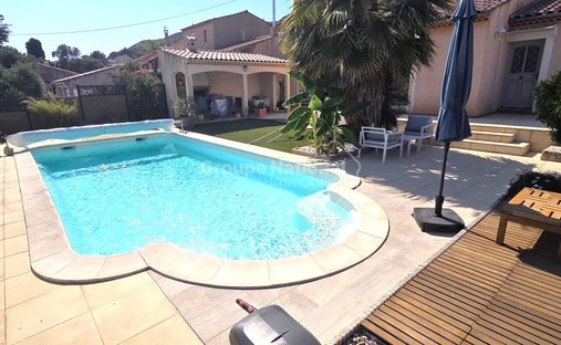 Villa in Le Rove, Provence-Alpes-Côte d'Azur, France 1