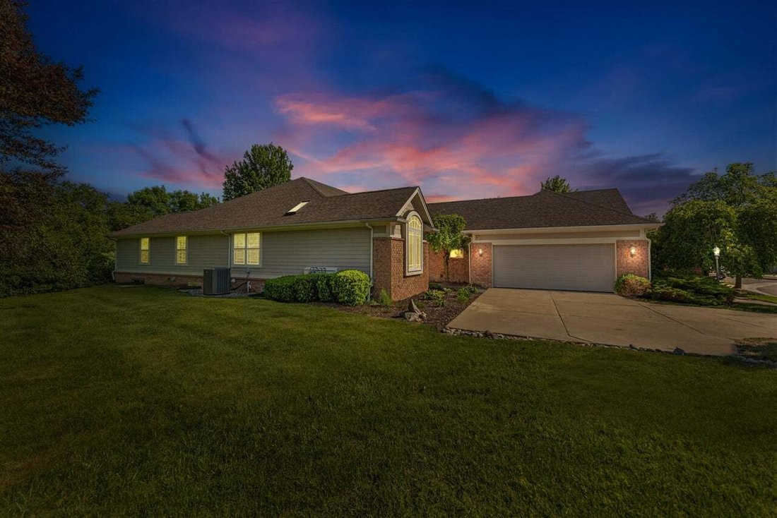 Condo in Ann Arbor, Michigan, United States 2 - 18309645