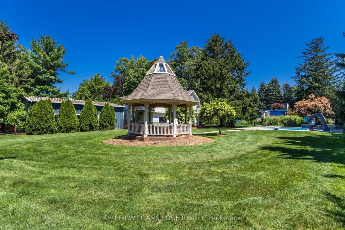 House in Grimsby, Ontario, Canada 5 - 18600803