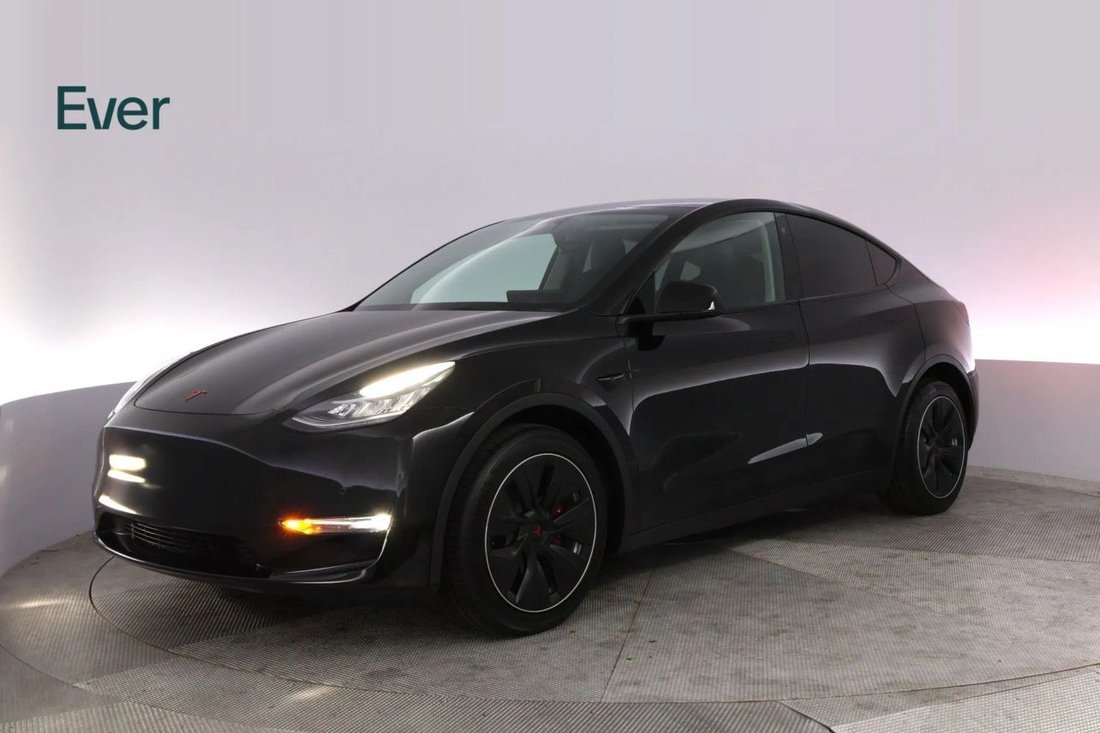 Suv in San Francisco, CA, United States 2 - 18338395