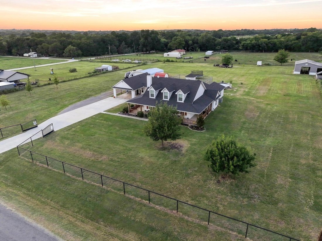 House in Farmersville, Texas, United States 1 - 18597213