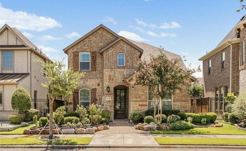 House in Arlington, Texas, United States 1