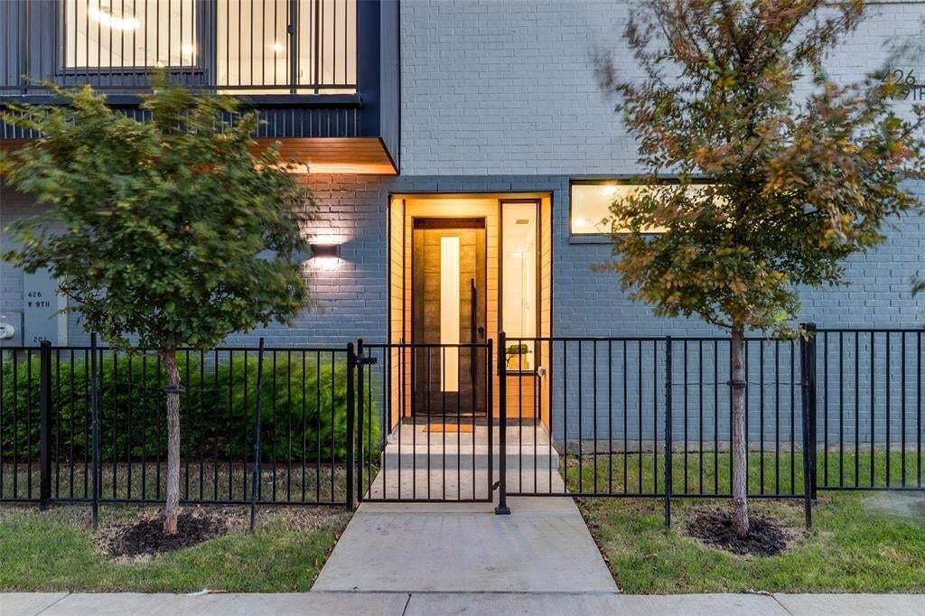Condo in Dallas, Texas, United States 3 - 18602225
