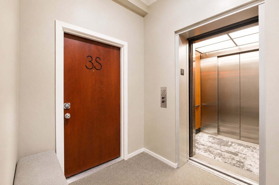 Condo in Chicago, Illinois, United States 2 - 18597446