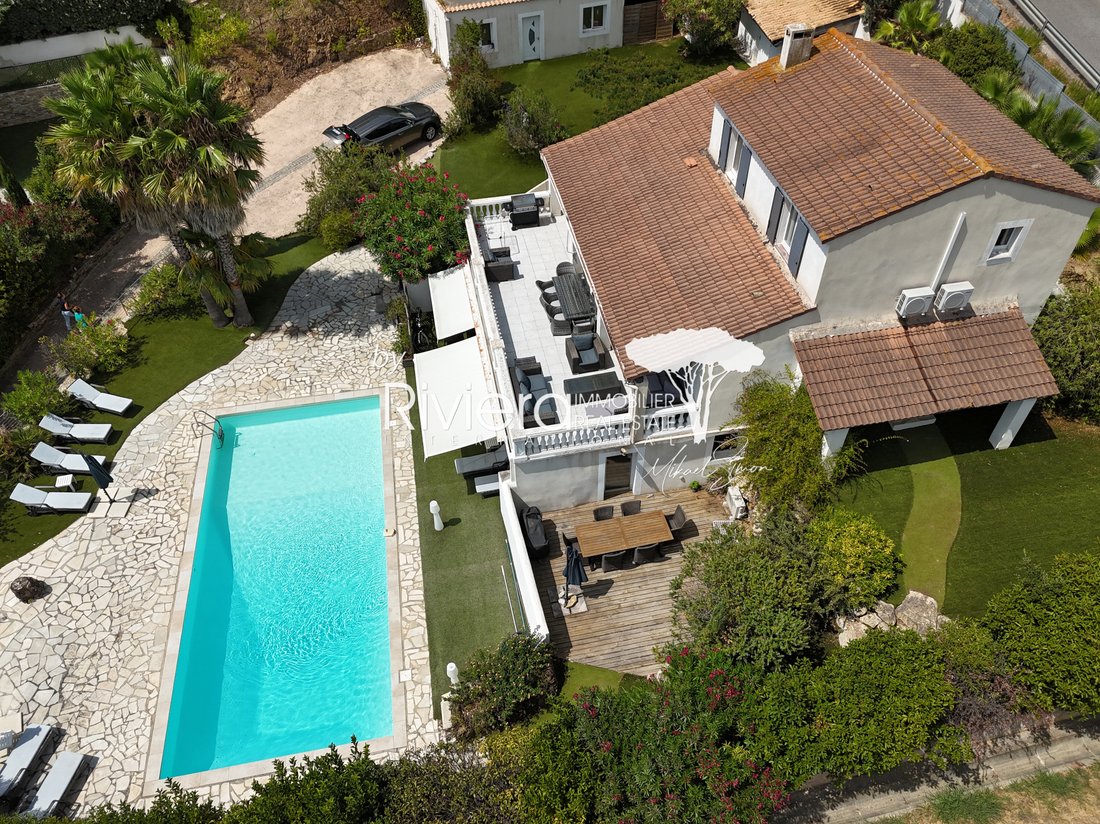 Villa in La Croix-Valmer, Provence-Alpes-Côte d'Azur, France 3 - 18600455