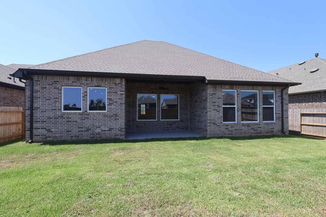 House in Conroe, Texas, United States 3 - 17574891