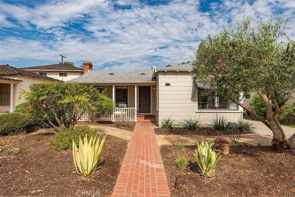 House in Signal Hill, California, United States 1 - 18602008