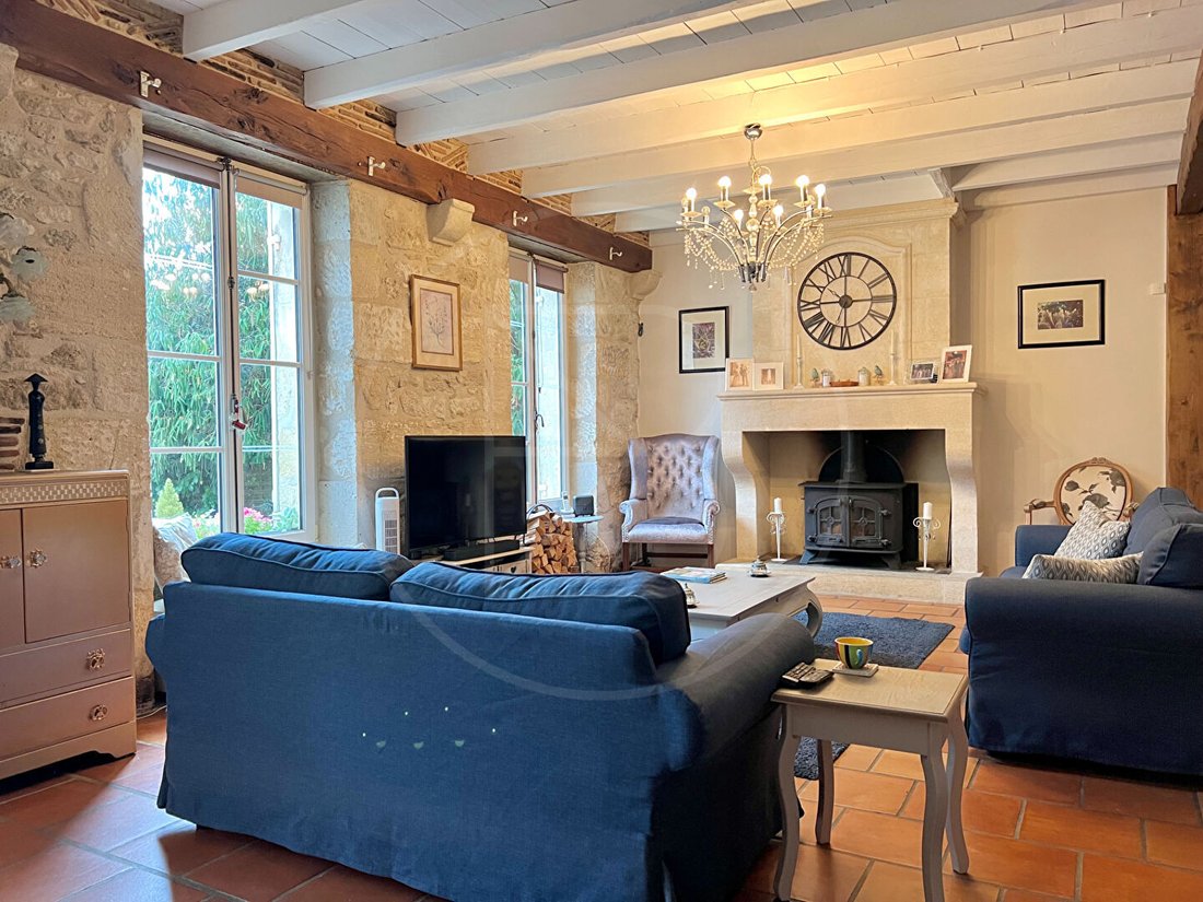 Villa in Vélines, Nouvelle-Aquitaine, France 4 - 18597545