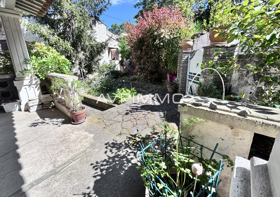 House in Saint-Cyr-sur-Mer, Provence-Alpes-Côte d'Azur, France 1 - 18602444