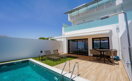 House in Santa Luzia, Algarve, Portugal 1