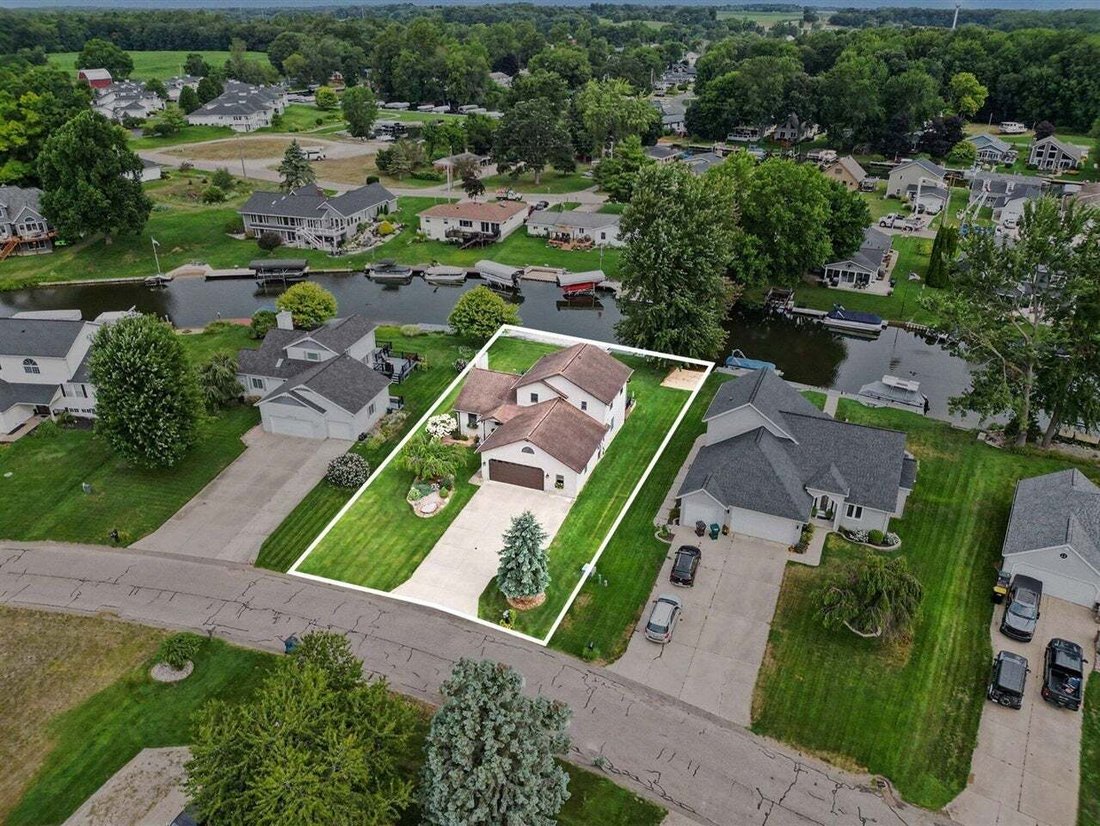 House in Wayland, Michigan, United States 3 - 18596558