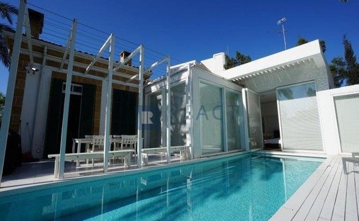 House in Nicosia, Nicosia, Cyprus 1