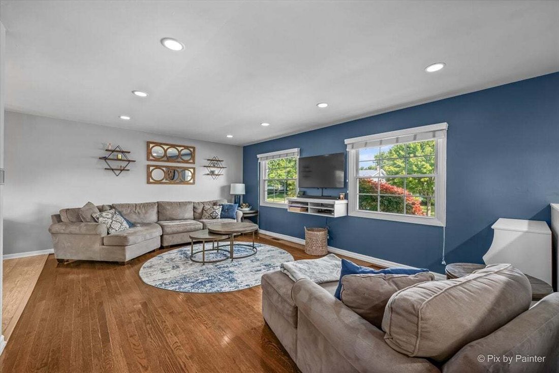 House in Hoffman Estates, Illinois, United States 3 - 18597506