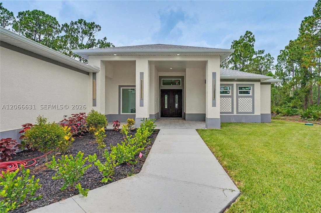 House in Lehigh Acres, Florida, United States 3 - 18596750