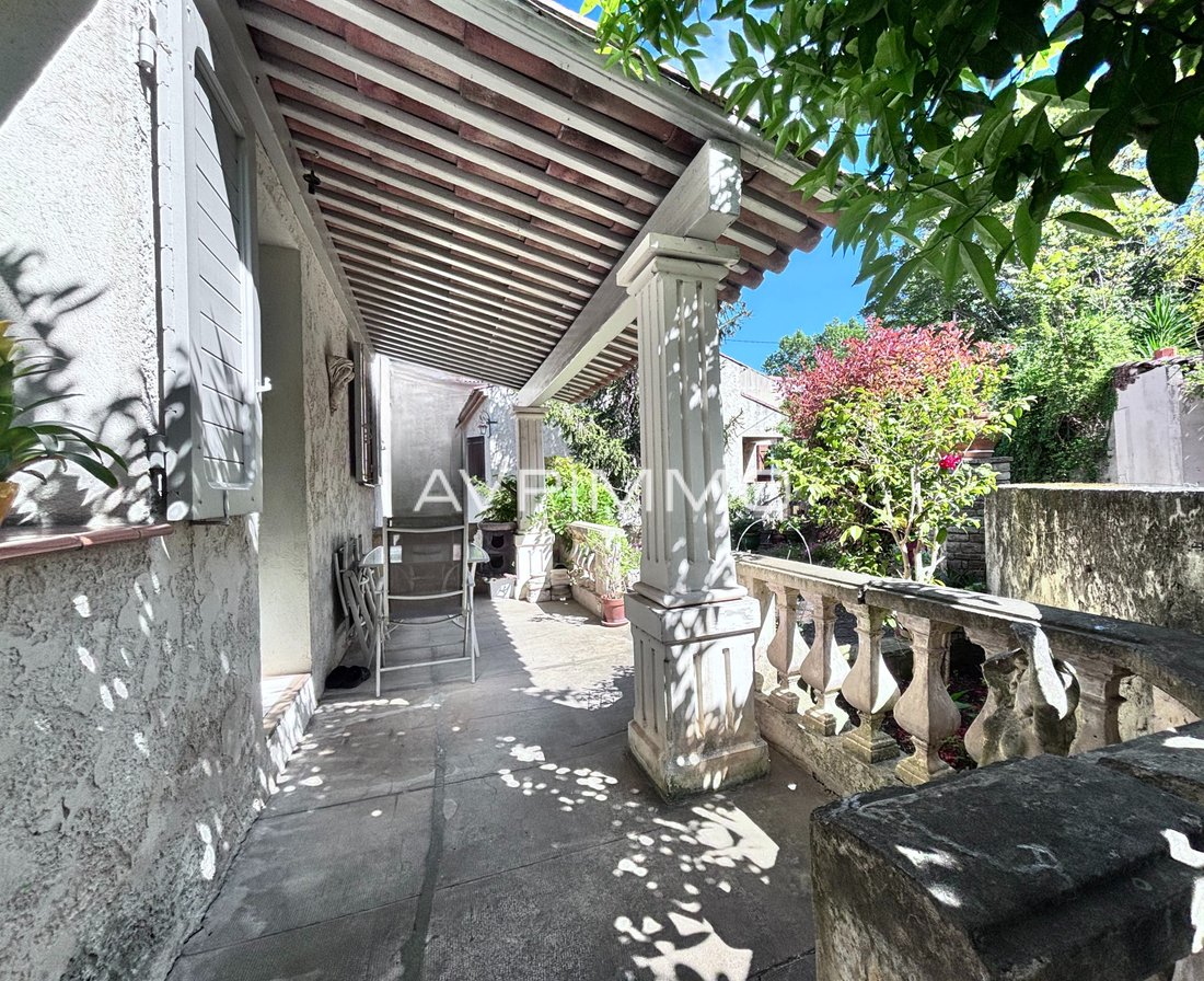House in Saint-Cyr-sur-Mer, Provence-Alpes-Côte d'Azur, France 2 - 18602444