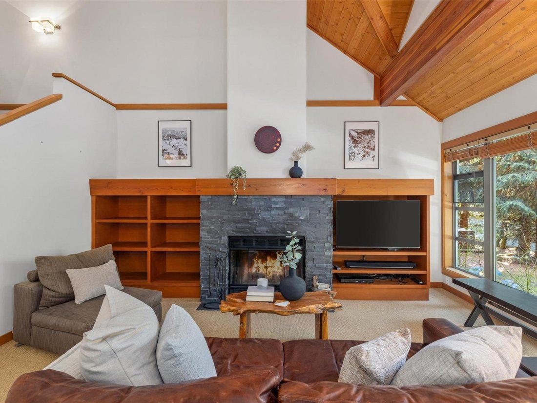 Whistler, British Columbia, Canada 4 - 18603630