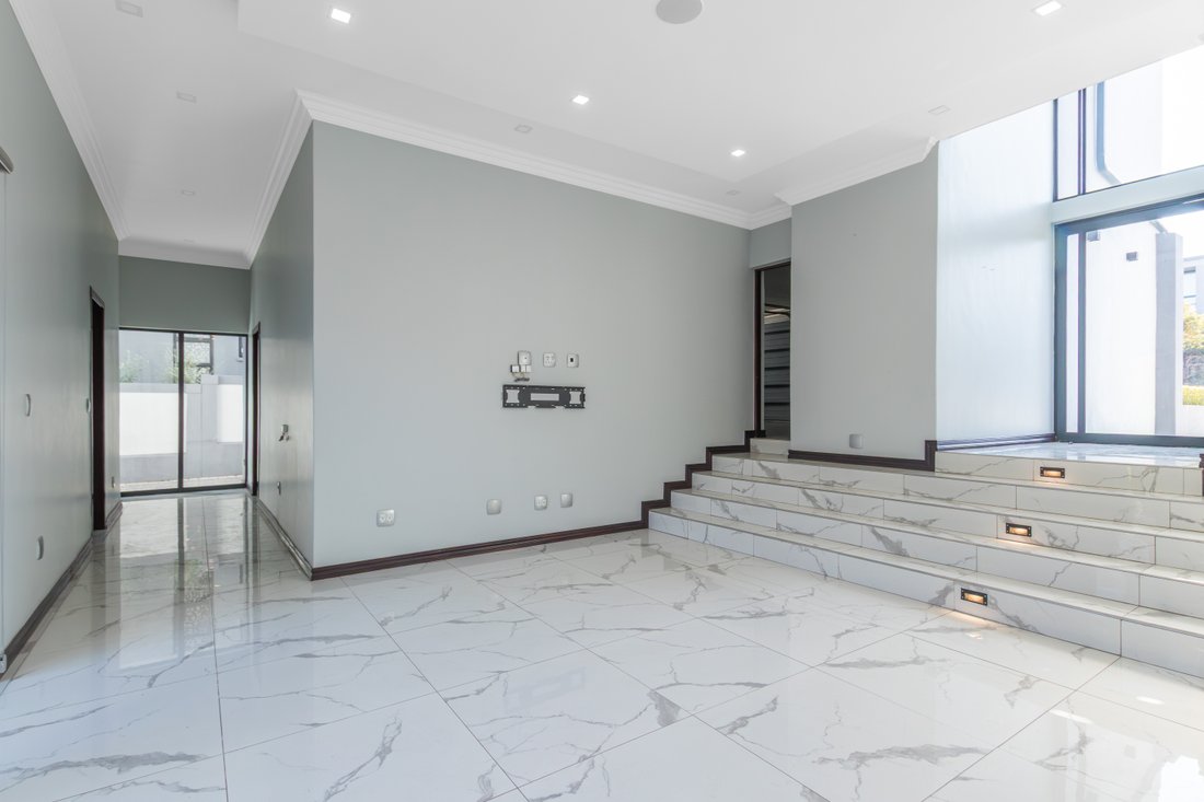 House in Munyaka Waterfall City, Gauteng, South Africa 4 - 18598873