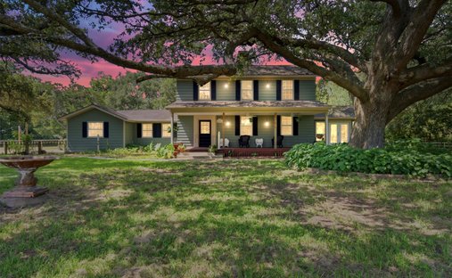 House in Hitchcock, Texas, United States 1
