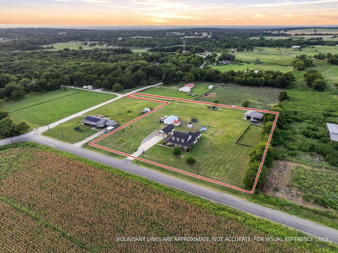 House in Farmersville, Texas, United States 5 - 18597213